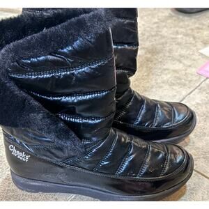 Cheeks Black Shiny Quilted Winter Boots – Women’s 8 (Fits Like 7.5)